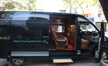 Thuê xe Dcar Limousine Ford 9 chỗ tại Đà Nẵng
