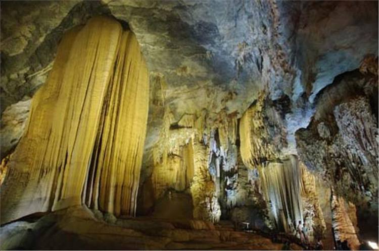 Tour đi Quảng Bình khởi hành từ Đà Nẵng