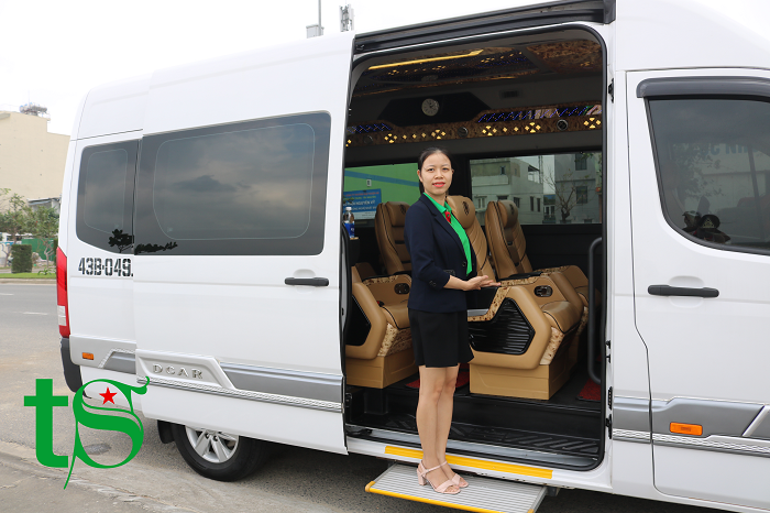 bang-gia-thue-xe-solati-limousine-12-cho-tai-quy-nhon-(3)