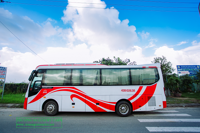 cho-thue-xe-35-cho-tai-quy-nhon-gia-re-(1)