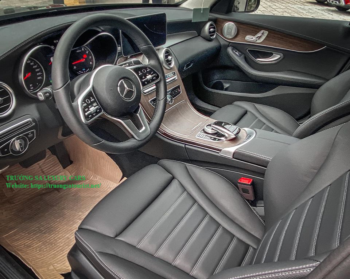 cho-thue-xe-4-cho-mercedes-benz-c200-tai-da-nang-(2)