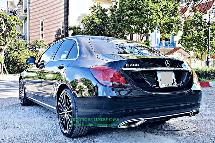 cho-thue-xe-4-cho-mercedes-benz-c200-tai-da-nang-(4)
