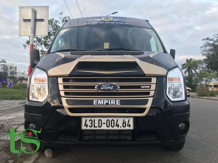 cho-thue-xe-dcar-limousine-9-cho-tai-hue-da-nang-(1)