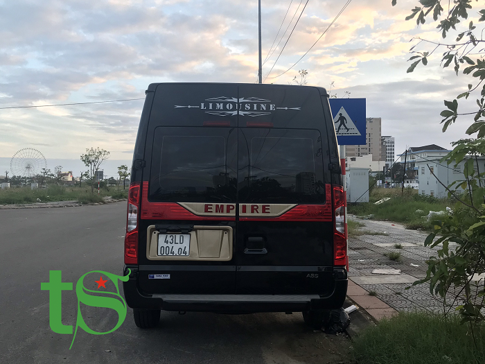 cho-thue-xe-dcar-limousine-9-cho-tai-hue-da-nang-(4)