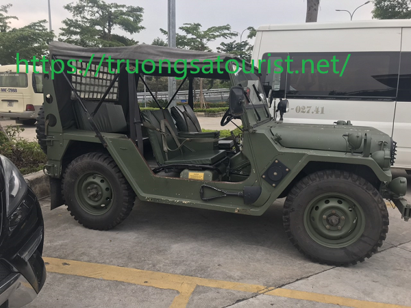 cho-thue-xe-du-lich-jeep-da-nang-tham-quan-son-tra-(2)
