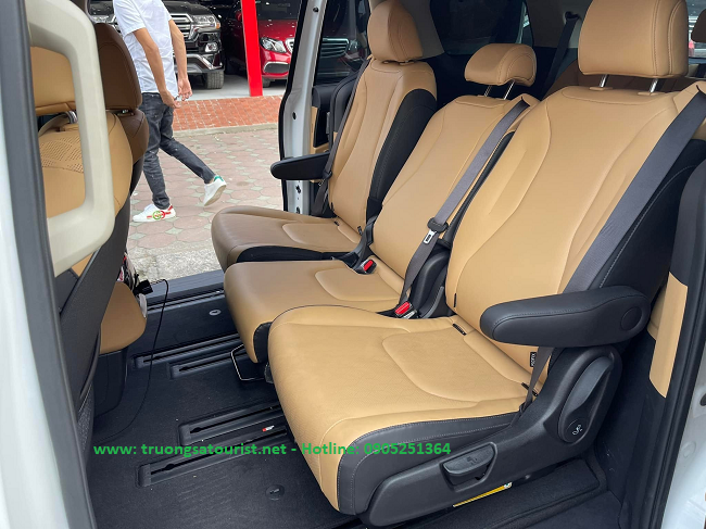 cho-thue-xe-kia-carnival-sedona-tai-da-nang-gia-re-(3)