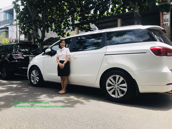 cho-thue-xe-kia-sedona-7-cho-vip-tai-da-nang-(1)