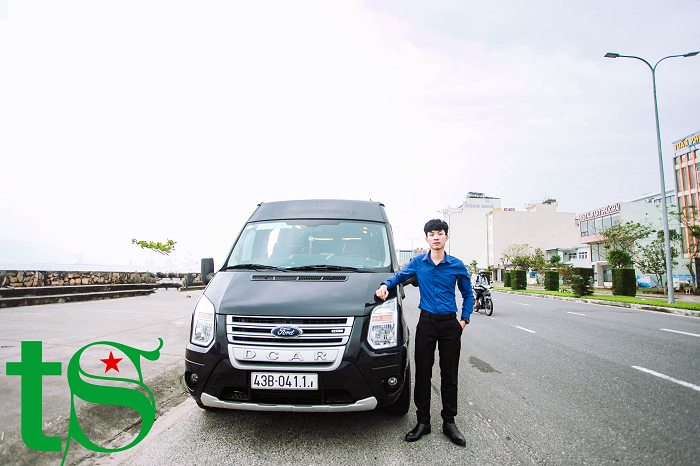 cho-thue-xe-limousine-9-cho-tai-quy-nhon-(1)