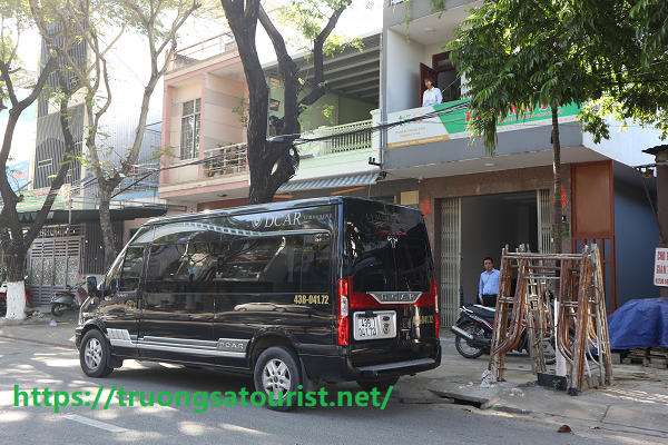 cho-thue-xe-limousine-dcar-7-cho-tai-da-nang-(1)