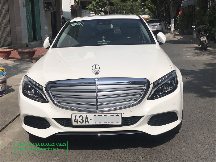 cho-thue-xe-mercedes-benz-c200-tai-hoi-an-chu-lai-(1)