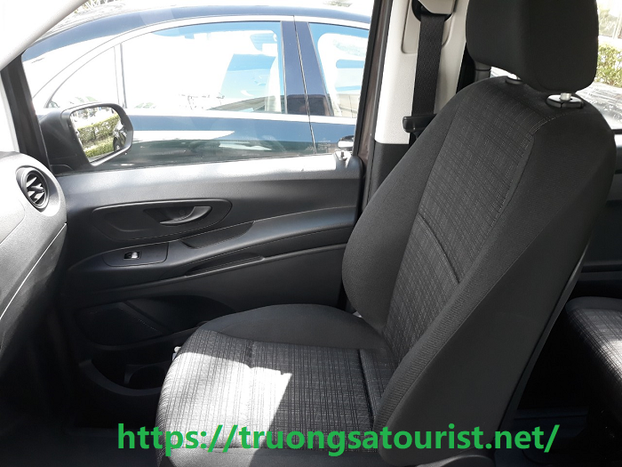 cho-thue-xe-mercedes-benz-vito-tourer-121-tai-da-nang-(1)