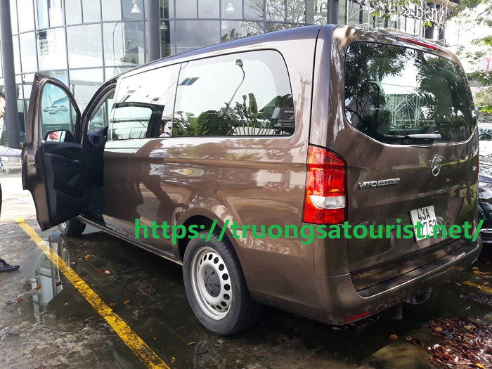 cho-thue-xe-mercedes-benz-vito-tourer-121-tai-da-nang-(2)