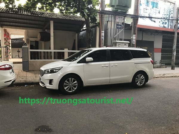 cho-thue-xe-sang-kia-sedona-tai-da-nang-(1).