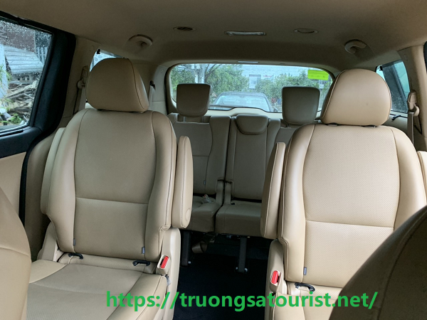 cho-thue-xe-sang-kia-sedona-tai-da-nang-(5)