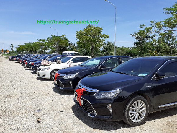 cho-thue-xe-toyota-camry-doi-moi-2019-tai-da-nang-(3)