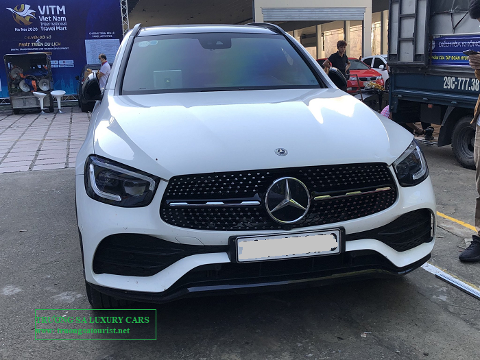 cho-thue-xe-vip-mercedes-benz-glc-200-tai-da-nang-hoi-an-(3)