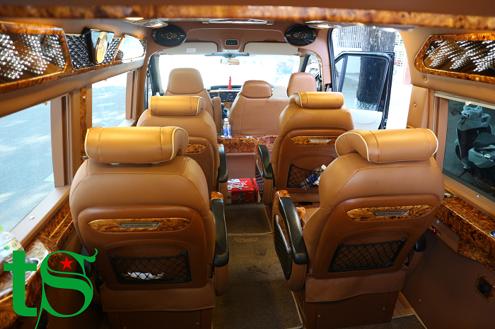 dich-vu-cho-thue-xe-dcar-limousine-9-cho-tai-quang-binh-(2)