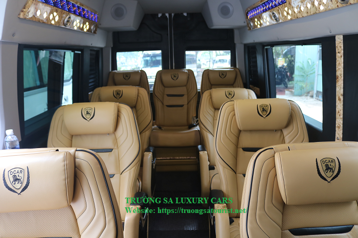 dich-vu-cho-thue-xe-limousine-12-cho-tai-da-nang-(3)