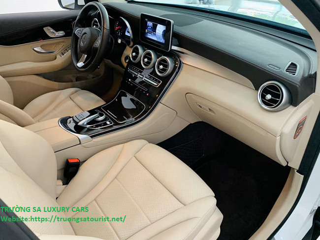dich-vu-cho-thue-xe-mercedes-benz-glc-200-tai-da-nang-(2)