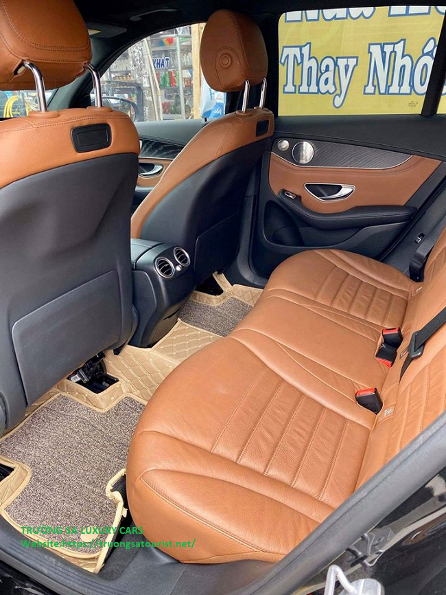 dich-vu-cho-thue-xe-mercedes-benz-glc-300-tai-da-nang-(3)