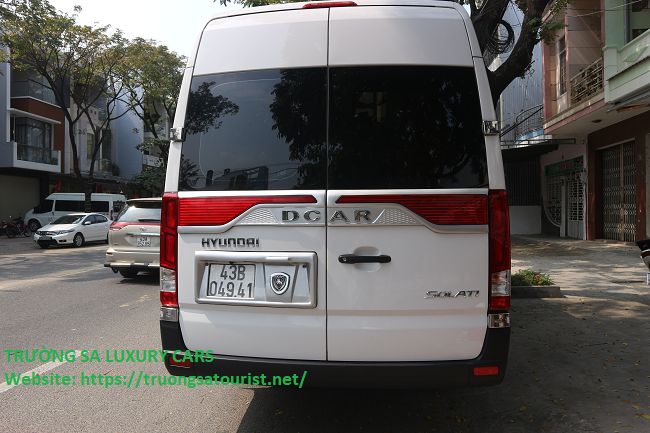 dich-vu-cho-thue-xe-solati-limousine-12-cho-di-hue-(4)