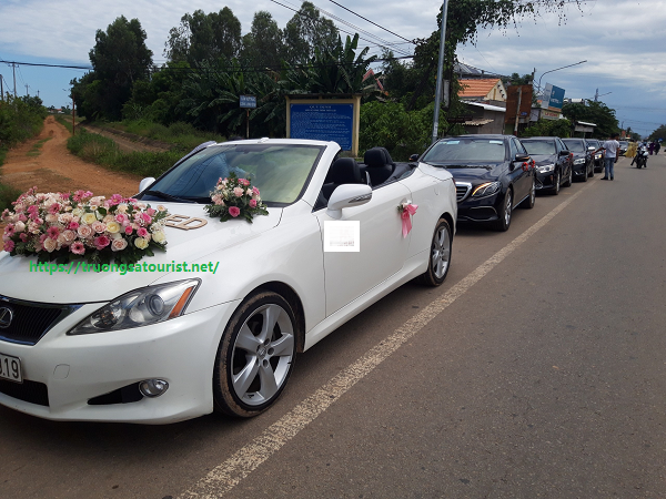 dich-vu-thue-xe-vip-cuoi-hoi-tai-da-nang-(5)