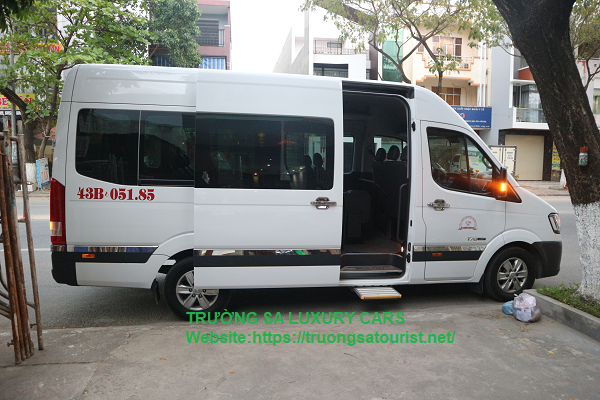 thue-xe-16-cho-hyundai-solati-tai-da-nang-gia-re-(1)