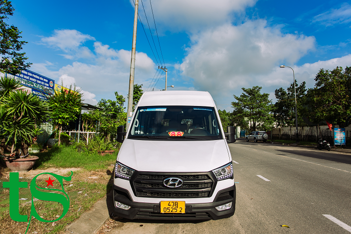 thue-xe-16-cho-hyundai-solati-tai-da-nang-hoia-an-(4)