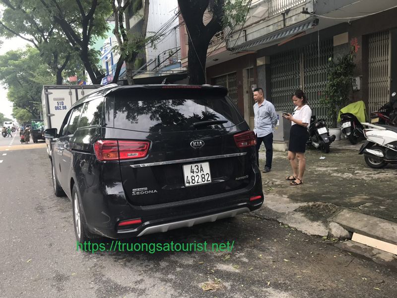 thue-xe-7-cho-kia-sedona-tai-da-nang-(7)