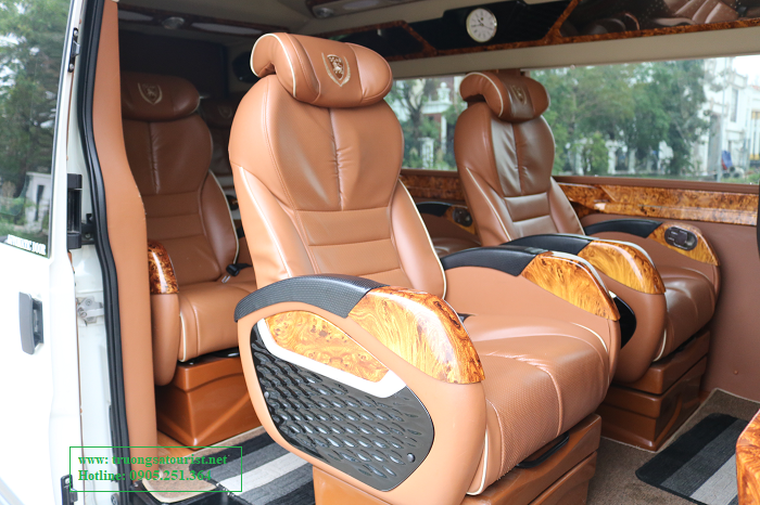 thue-xe-9-cho-limousine-da-nang-di-hoi-an-gia-re-(3)