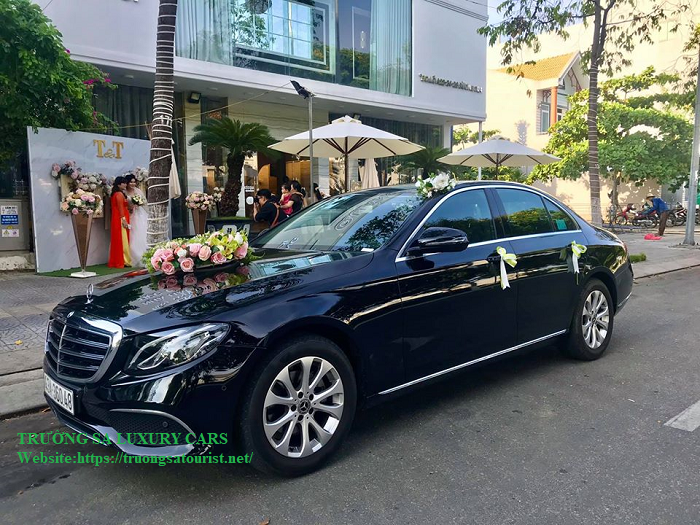 thue-xe-cuoi-mercedes-benz-e200-tai-da-nang-ruoc-dau-(3)