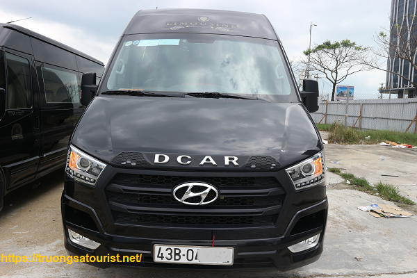 thue-xe-dcar-solati-limousine-9-cho-tai-da-nang-(1)