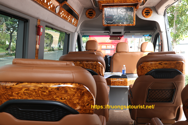 thue-xe-dcar-solati-limousine-9-cho-tai-da-nang-(3)