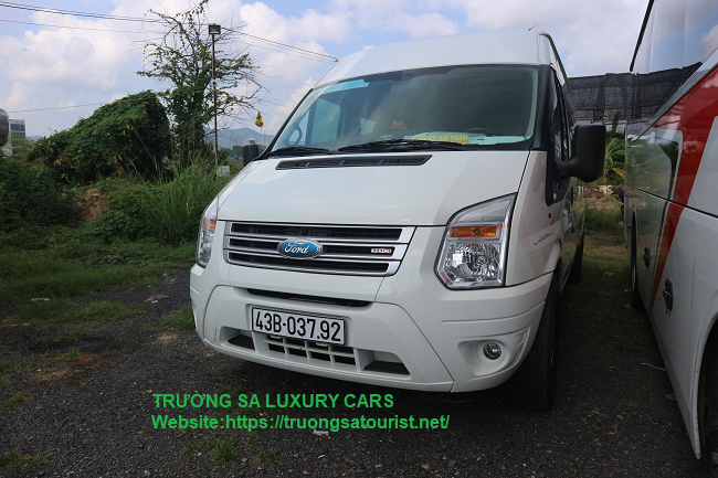 thue-xe-du-lich-16-cho-ford-transit-tai-da-nang-(1)