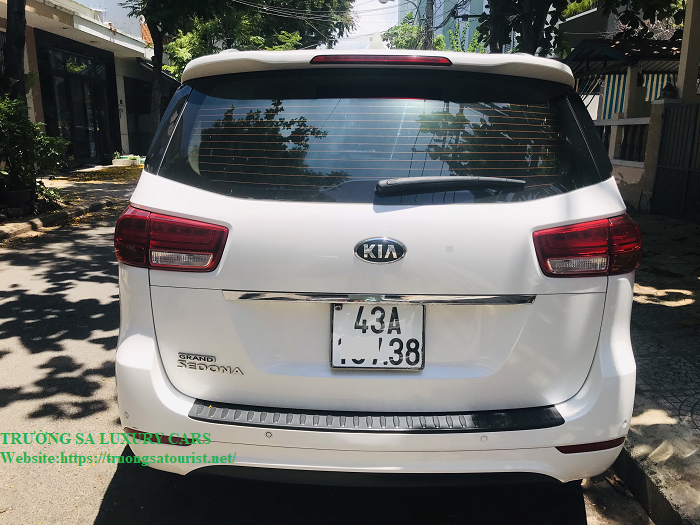 thue-xe-kia-sedona-tai-da-nang-hoi-an-(4)