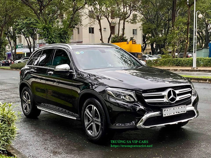 thue-xe-mercedes-benz-glc-200-tai-da-nang-(1)