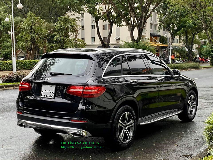 thue-xe-mercedes-benz-glc-200-tai-da-nang-(4)
