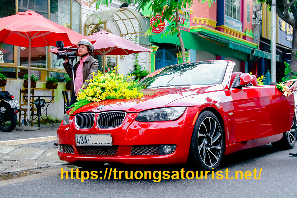 thue-xe-mui-tran-cao-cap-tai-da-nang-(4)