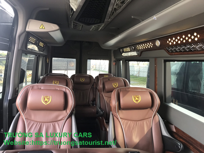 thue-xe-solati-limousine-9-cho-12-cho-tai-da-nang-(2)