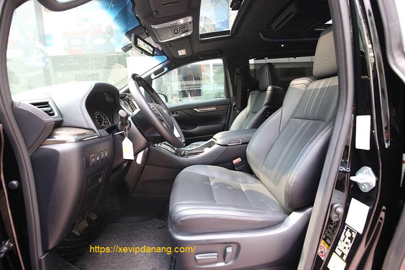 thue-xe-toyota-alphard-tai-da-nang-(3)