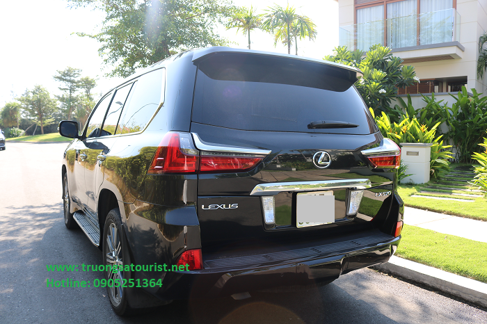 thue-xe-toyota-lexus-lx570-gia-re-tai-da-nang-hoi-an-(4)
